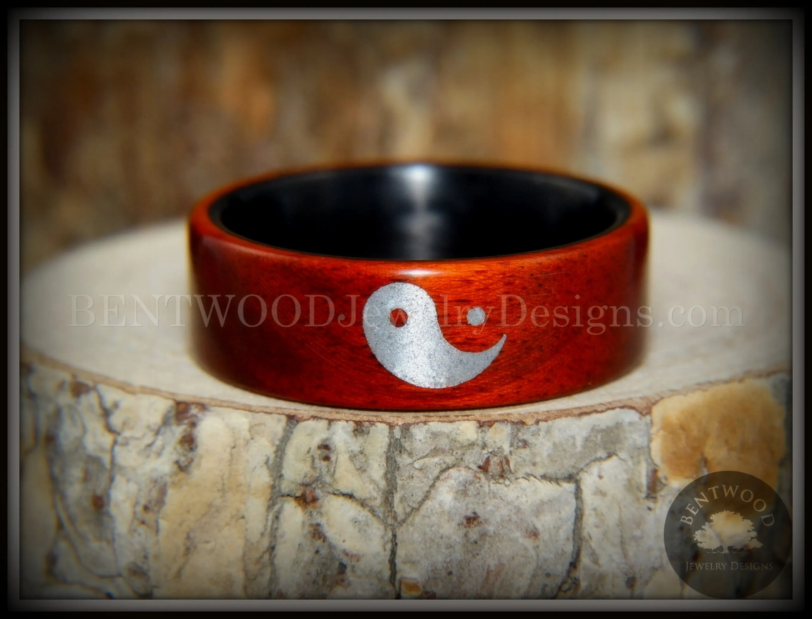 Bentwood Ring - "Yin Yang" Padauk on Carbon Fiber Core Silver Engraved Yin Yang